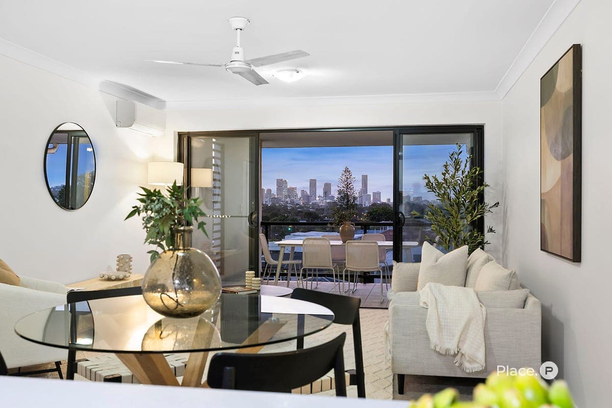 28/11 Kitchener Street
